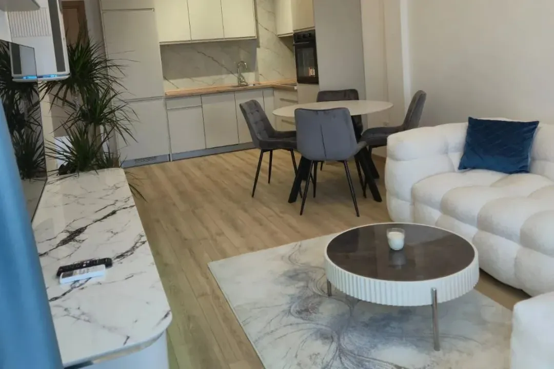 Rent, one bedroom apartment, 43m², Podkošljun, Budva
