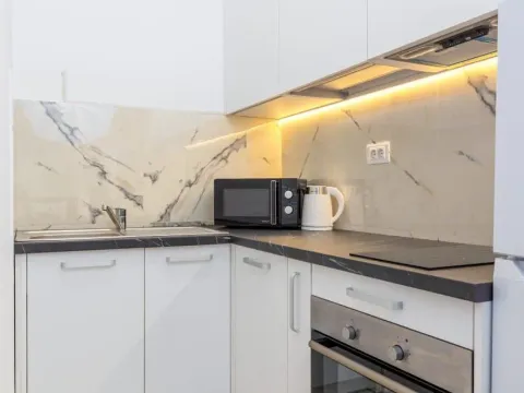 Sale, studio apartment, 31m², Centar, Bar - image 4
