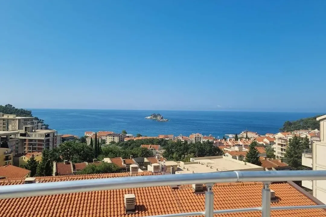 Prodaja, trosoban stan, 169m², Petrovac, Budva