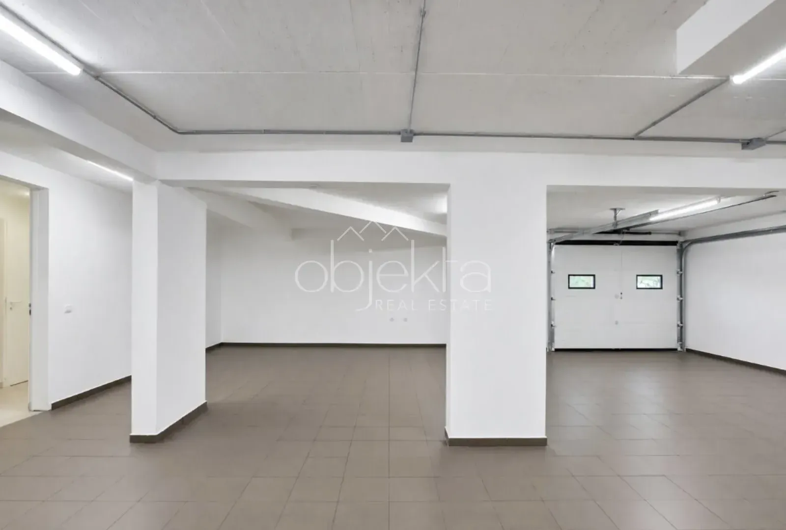 Rent, office space, 90m², Kotor, Crna Gora
