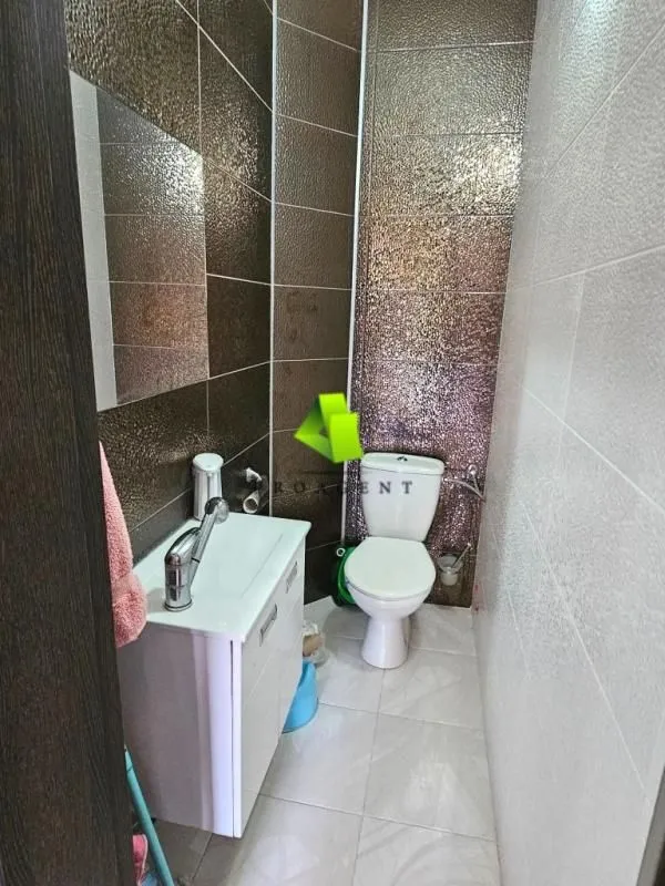 Prodaja, kuća, 180m², Donja Vrežina, Niš