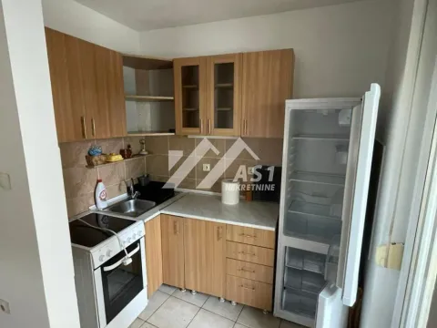 Izdavanje, jednosoban stan, 37m², Rotkvarija, Novi Sad Sve Podlokacije - image 3