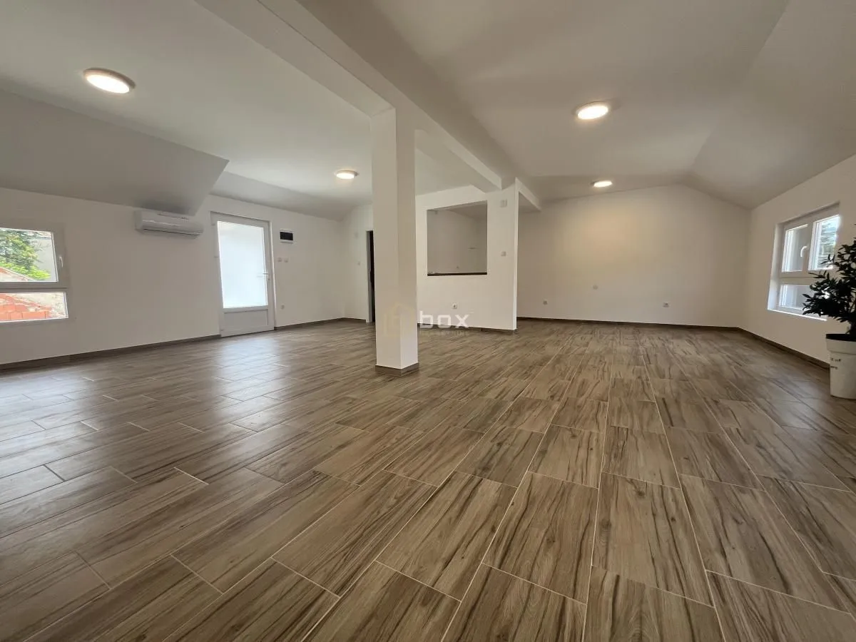 Rent, office space, 70m², Medijana, Niš