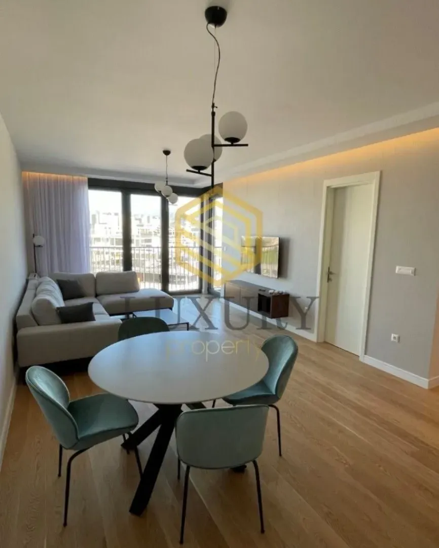 Izdavanje, jednosoban stan, 56m², Kod Capital Plaze, Podgorica