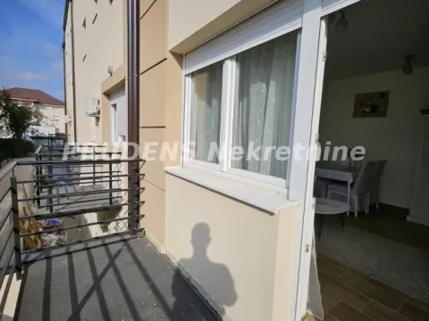 Rent, one bedroom apartment, 31m², Ledine, Beograd - image 8