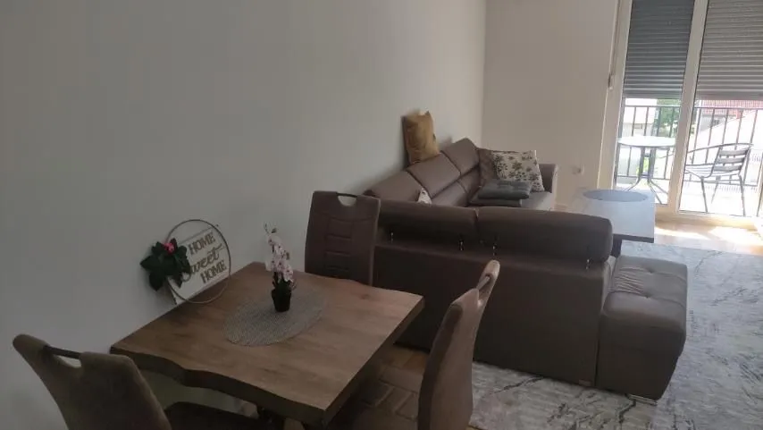 Rent, one bedroom apartment, 42m², Stari Aerodrom, Podgorica