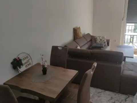 Rent, one bedroom apartment, 42m², Stari Aerodrom, Podgorica - image 3