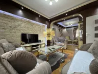 Rent, house, 250m², Tološi, Podgorica - image 19