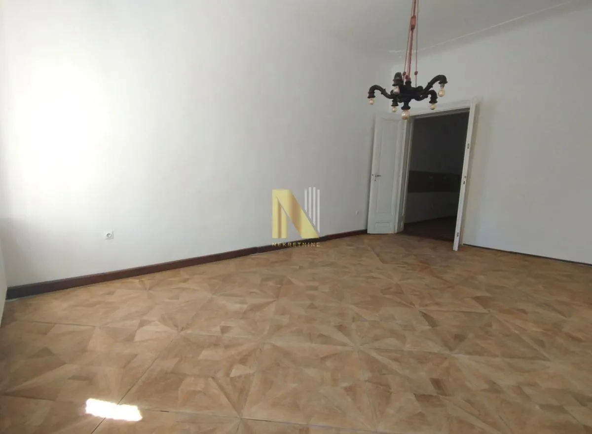 Rent, office space, 200m², Centar, Novi Sad