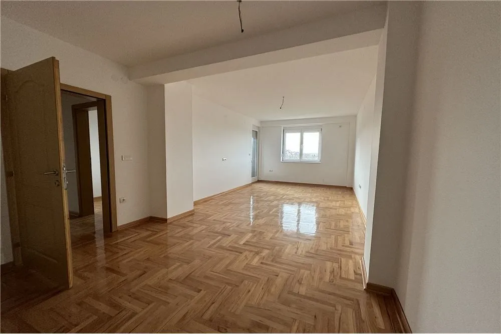 Prodaja, dvosoban stan, 64m², Apelovac, Niš