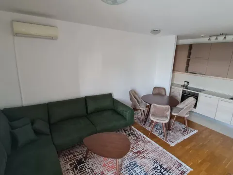 Rent, two bedroom apartment, 68m², City Kvart, Podgorica - image 1