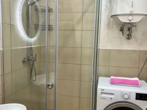 Izdavanje, dvosoban stan, 69m², Centar, Budva - image 6