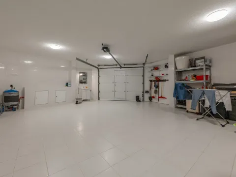 Sale, house, 410m², Blizikuće, Budva - image 29