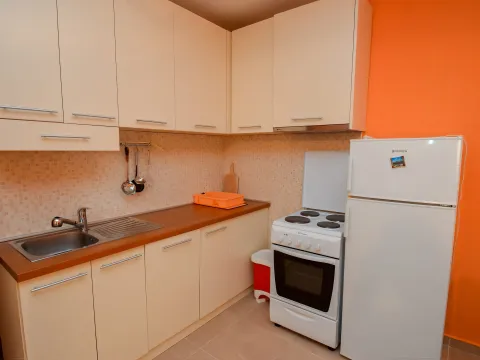 Rent, two bedroom apartment, 60m², Bečići, Budva - image 6