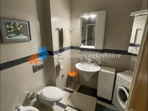 Izdavanje, trosoban stan, 95m², Autokomanda, Voždovac Sve Podlokacije - image 17