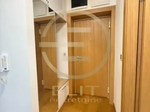 Izdavanje, stan, 42m², Bulevar Evrope, Novi Sad Sve Podlokacije - image 22