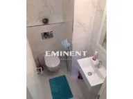 Izdavanje, trosoban stan, 80m², Stari Merkator, Novi Beograd Sve Podlokacije - image 12