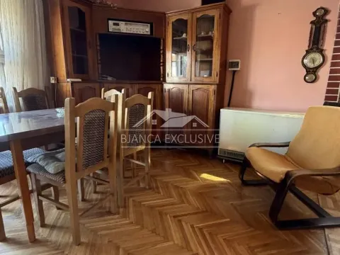 Sale, two bedroom apartment, 63m², Zemun Kalvarija, Zemun Sve Podlokacije - image 9
