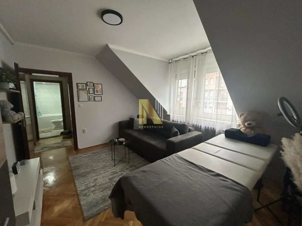 Prodaja, trosoban stan, 104m², Podbara, Novi Sad Sve Podlokacije