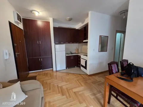 Izdavanje, jednosoban stan, 31m², Voždovac Sve Podlokacije, Beograd - image 1