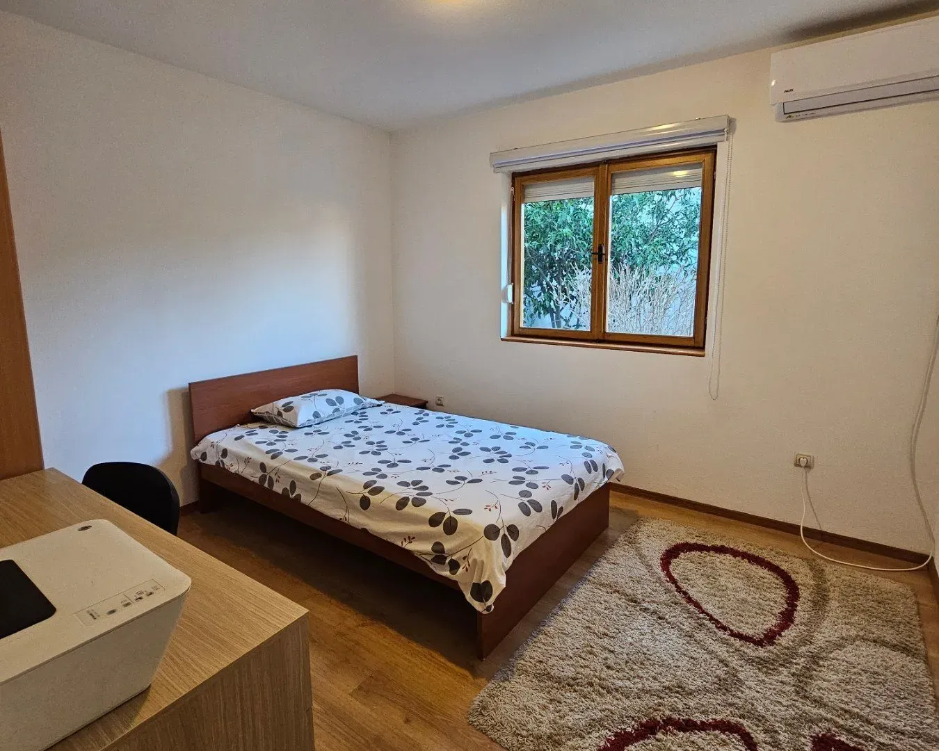 Izdavanje, kuća, 216m², Dalmatinska ulica, Podgorica