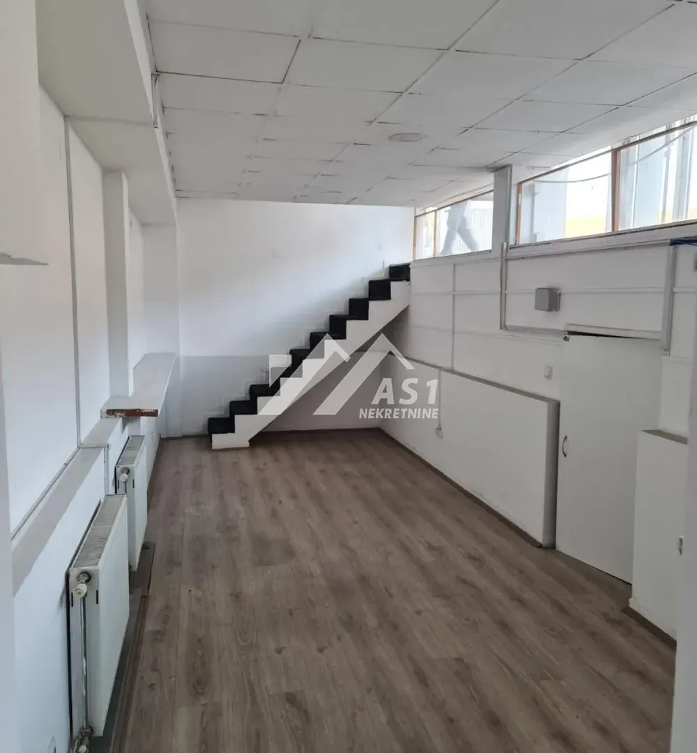 Rent, office space, 86m², Rotkvarija, Novi Sad Sve Podlokacije