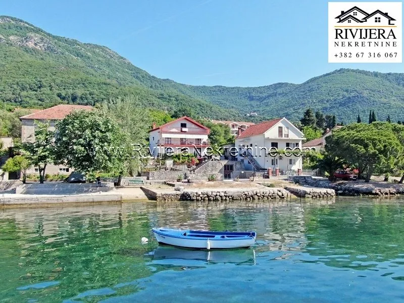 Prodaja, kuća, 250m², Baošići, Herceg Novi