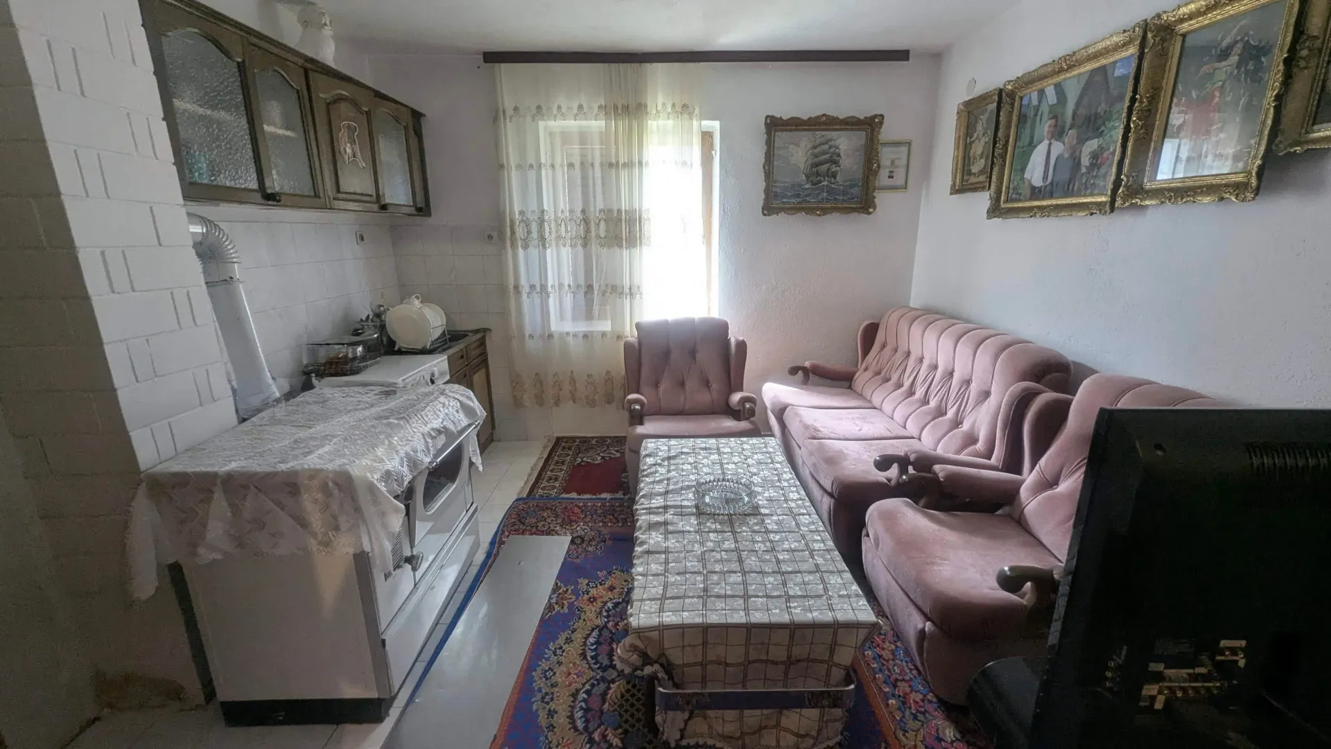 Prodaja, dvosoban stan, 68m², Centar, Žabljak