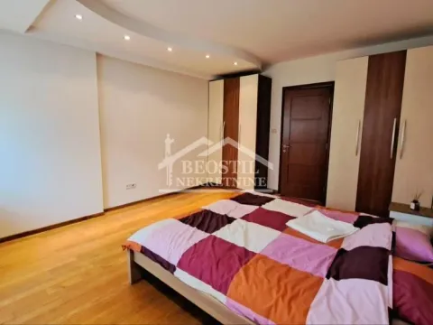 Rent, four bedroom apartment, 156m², Vračar Sve Podlokacije, Beograd - image 7