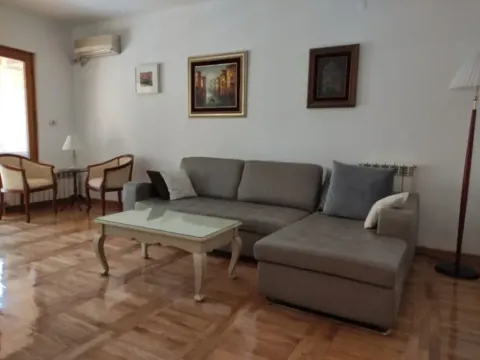 Izdavanje, jednosoban stan, 65m², Preko Morače, Podgorica - image 2