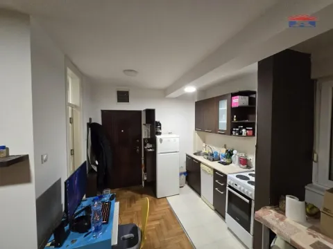 Izdavanje, jednosoban stan, 35m², Socijalno, Novi Sad Sve Podlokacije - image 8