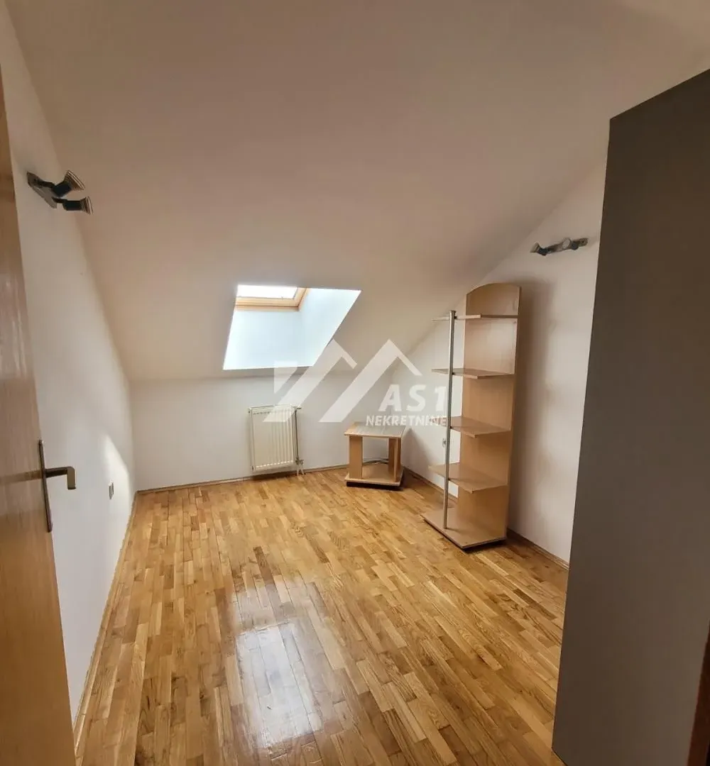Rent, three bedroom apartment, 65m², Sajam, Novi Sad Sve Podlokacije