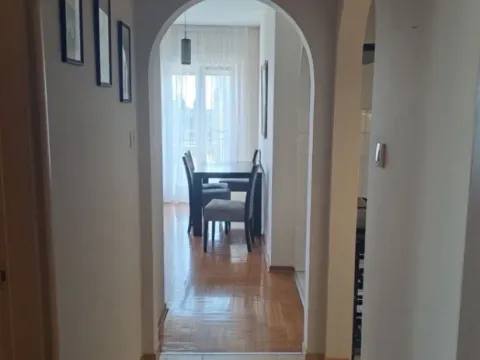 Izdavanje, dvosoban stan, 65m², Zabjelo, Podgorica - image 11