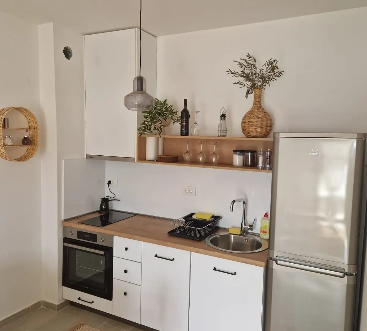 Izdavanje, jednosoban stan, 43m², Kumbor, Herceg Novi