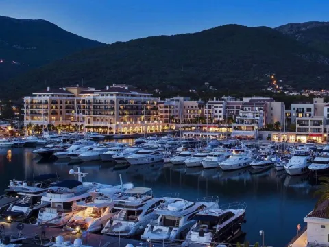 Prodaja, dvosoban stan, 113m², Porto Montenegro, Tivat - image 5
