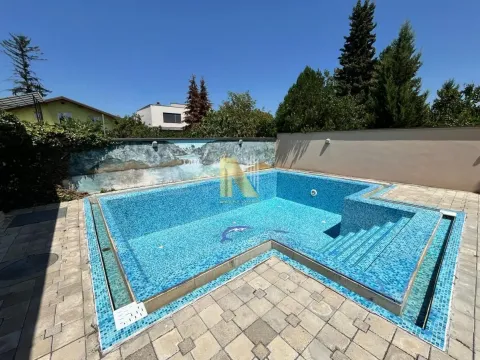 Izdavanje, poslovni prostor, 450m², Bulevar Evrope, Novi Sad Sve Podlokacije - image 23