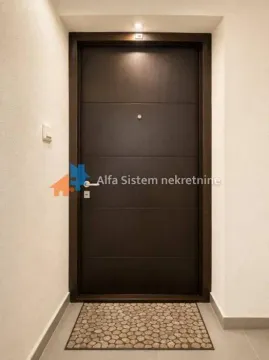 Izdavanje, četvorosoban stan, 95m², Savski Venac, Beograd - image 16