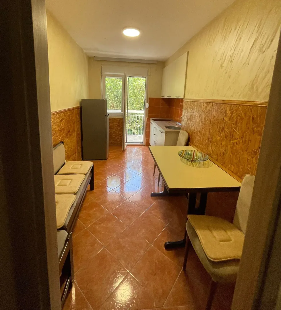Izdavanje, garsonjera, 39m², Budva, Crna Gora