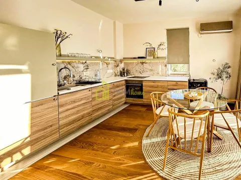 Sale, two bedroom apartment, 76m², Pržno, Budva - image 2