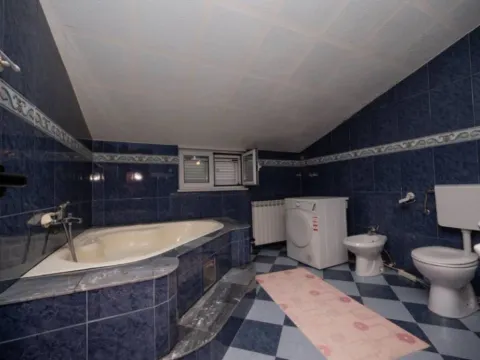 Sale, house, 250m², Donja Gorica, Podgorica - image 10