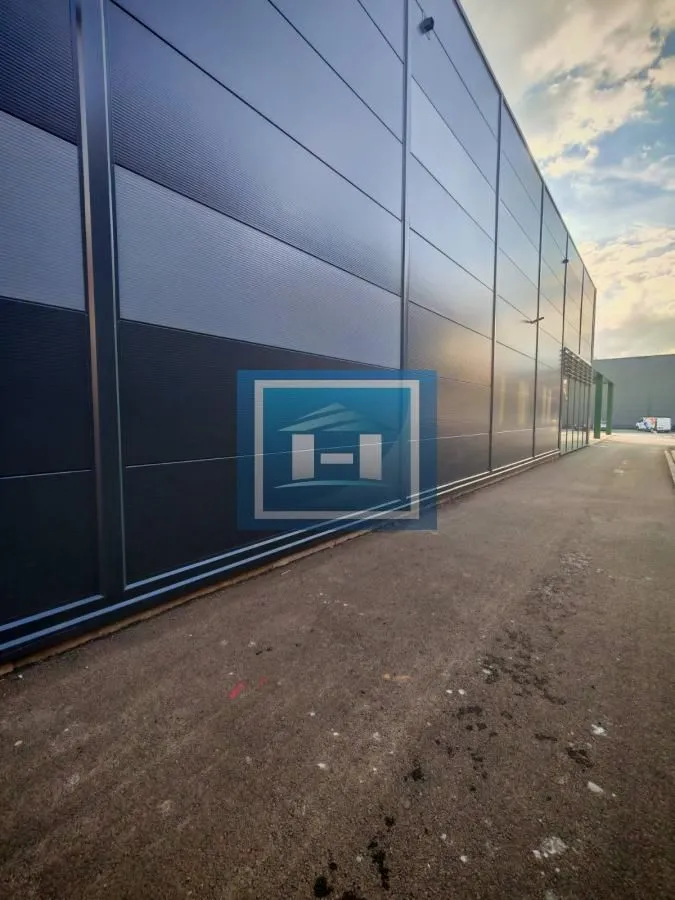 Rent, office space, 582m², Jagodnjak, Paraćin