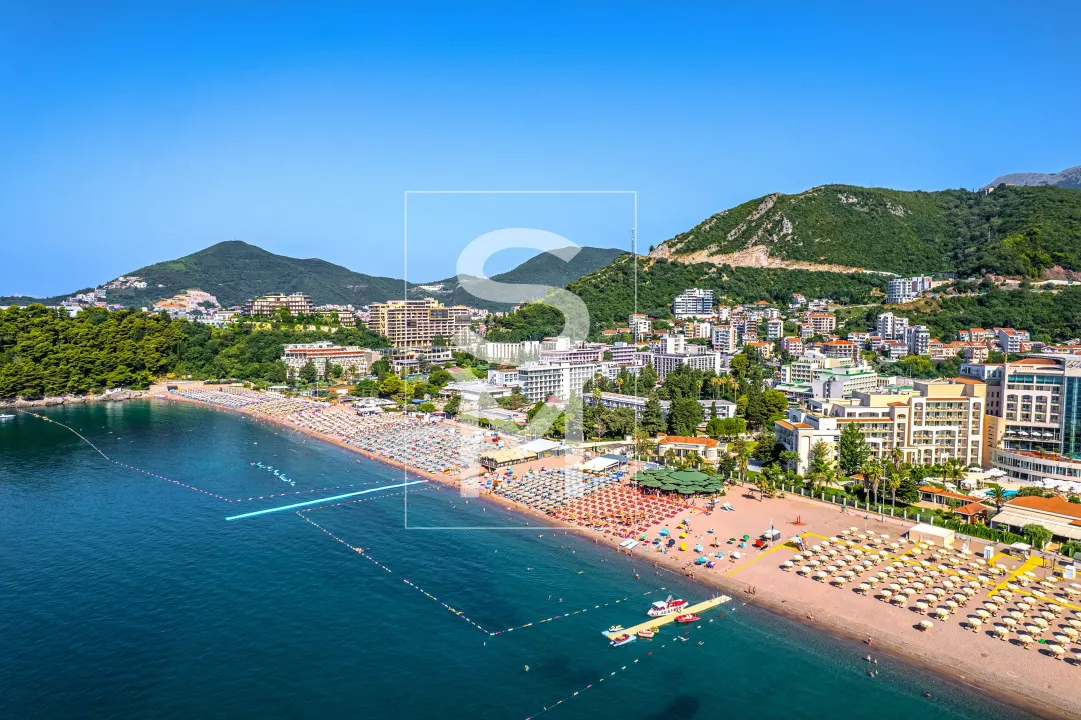 Rent, one bedroom apartment, 54m², Bečići, Budva