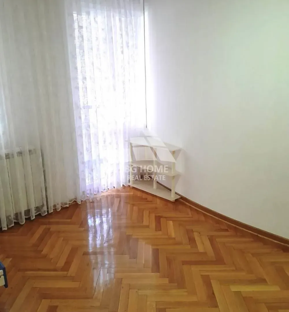 Rent, two bedroom apartment, 60m², Kalenić Pijaca, Vračar Sve Podlokacije