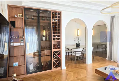 Sale, two bedroom apartment, 77m², Bečići, Budva - image 2