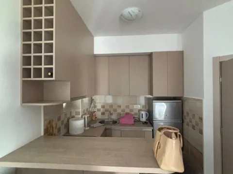 Izdavanje, stan, 40m², Stari Aerodrom, Podgorica - image 2