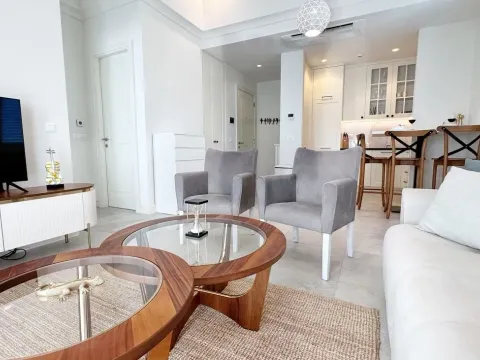 Sale, one bedroom apartment, 56m², Luštica, Tivat - image 7