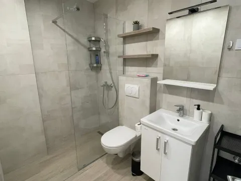 Rent, studio apartment, 30m², Budva, Crna Gora - image 7