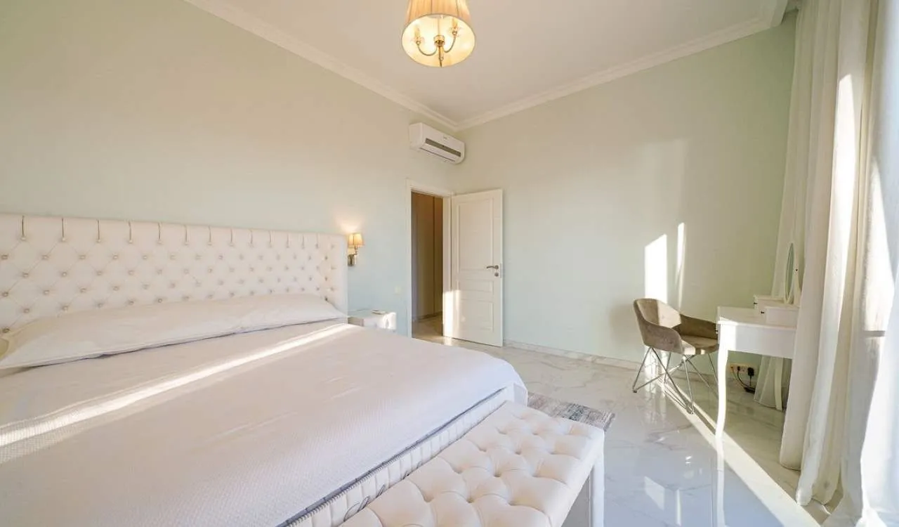 Sale, house, 290m², Tivat, Crna Gora