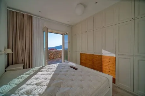Prodaja, trosoban stan, 80m², Tivat, Crna Gora - image 9