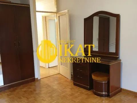 Izdavanje, četvorosoban stan, 115m², Kalenić Pijaca, Vračar Sve Podlokacije - image 14